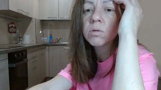 Snapshot of Popppka chatting on December 2024 05:59:02 PM Popppka online show from December 2024 05:59:02 PM