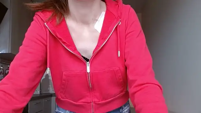 Snapshot of Popppka chatting on December 2024 12:31:01 PM Popppka online show from December 2024 12:31:01 PM