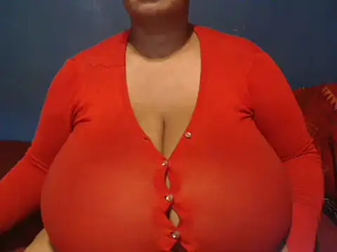 Snapshot of CUTEFIRMMELONSS chatting on March 2025 09:26:01 PM CUTEFIRMMELONSS online show from March 2025 09:26:01 PM