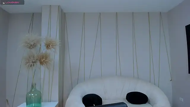 MariamRivera  online show from January 2025 04:05:01 AM