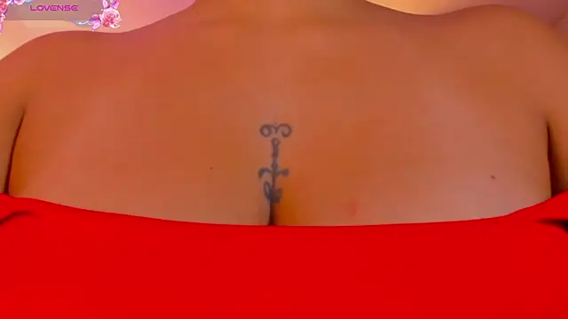 MariamRivera  online show from October 2025 02:31:02 AM