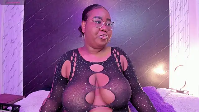 Darnellqueen online show from September 2025 03:28:01 AM