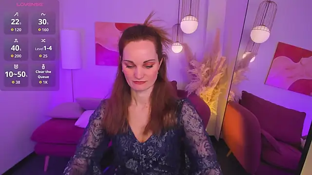 Snapshot of SaraSubtlety chatting on April 2026 01:41:01 PM SaraSubtlety online show from April 2026 01:41:01 PM