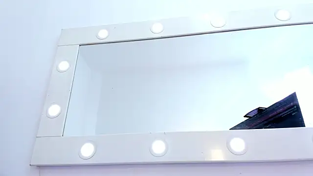 Snapshot of Helenn_monroy1 chatting on April 2026 03:36:02 PM Helenn monroy1 online show from April 2026 03:36:02 PM