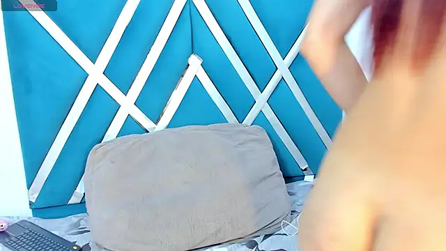 lara murphy online show from November 2025 12:53:01 AM