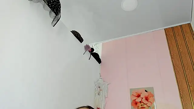 Snapshot of MarianaManzur chatting on April 2026 09:39:33 PM MarianaManzur online show from April 2026 09:39:33 PM