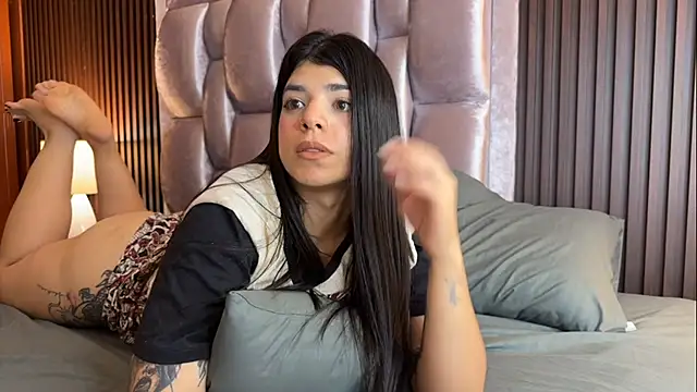 Snapshot of nurbanu_hatem chatting on April 2026 06:19:01 AM nurbanu hatem online show from April 2026 06:19:01 AM