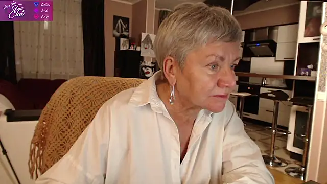 roxana brooks online show from January 2025 05:45:02 PM