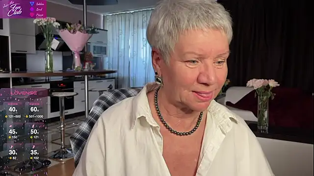 roxana brooks online show from March 2025 02:41:01 PM