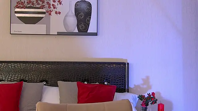 VirginieCruz online show from March 2025 05:35:02 AM