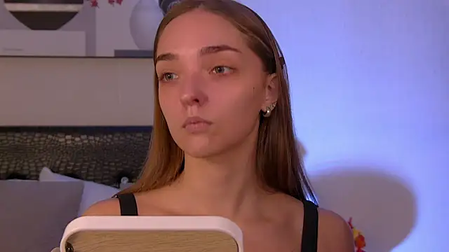 VirginieCruz online show from November 2025 07:29:01 AM