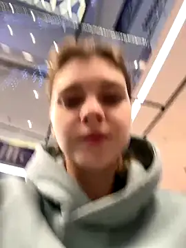 Snapshot of ValenciaShock chatting on November 2025 06:34:01 AM ValenciaShock online show from November 2025 06:34:01 AM