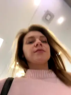 Snapshot of ValenciaShock chatting on November 2025 07:20:02 AM ValenciaShock online show from November 2025 07:20:02 AM