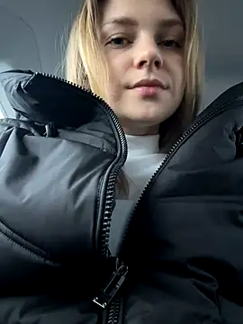 Snapshot of ValenciaShock chatting on November 2025 06:48:01 AM ValenciaShock online show from November 2025 06:48:01 AM