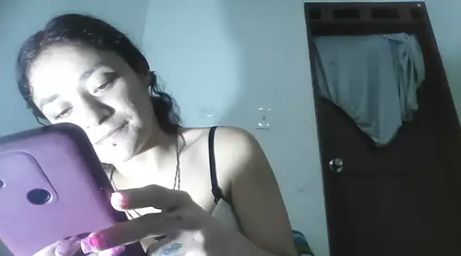 Snapshot of TamaraNauthy chatting on March 2025 08:54:01 PM TamaraNauthy online show from March 2025 08:54:01 PM