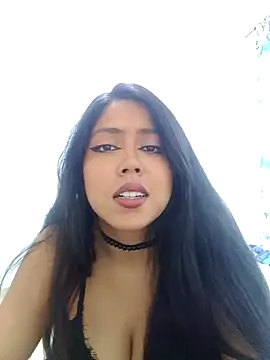 leah passion online show from November 2025 07:36:01 PM