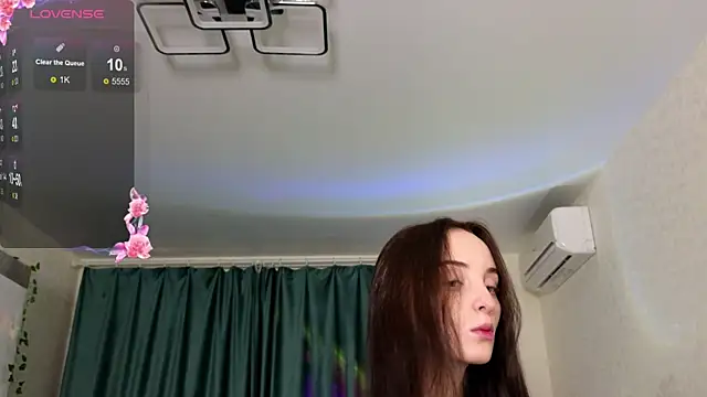 Silver rains online show from December 2024 11:38:02 PM