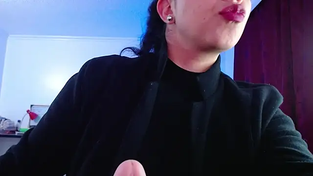 Snapshot of VALERY_MEER chatting on September 2025 12:43:02 AM VALERY MEER online show from September 2025 12:43:02 AM