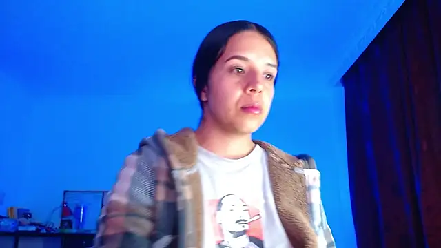 Snapshot of VALERY_MEER chatting on October 2025 12:20:01 AM VALERY MEER online show from October 2025 12:20:01 AM