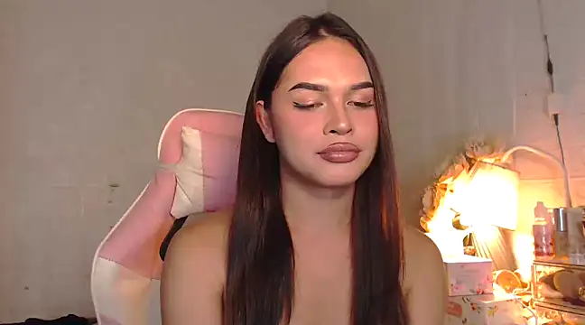 Snapshot of Ashely_Lewis chatting on January 2025 04:01:01 PM Ashely Lewis online show from January 2025 04:01:01 PM