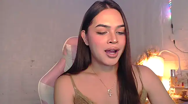 Snapshot of Ashely_Lewis chatting on February 2025 01:44:01 PM Ashely Lewis online show from February 2025 01:44:01 PM