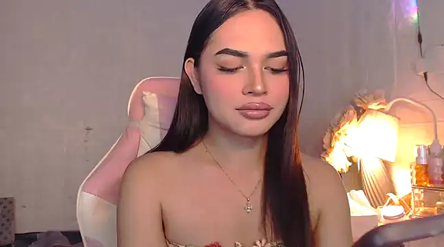 Snapshot of Ashely_Lewis chatting on February 2025 12:06:02 PM Ashely Lewis online show from February 2025 12:06:02 PM