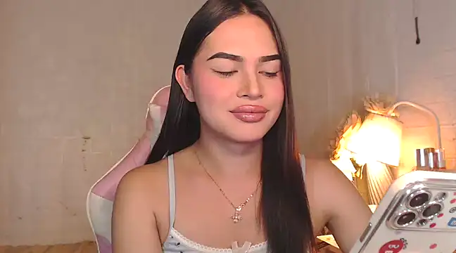 Snapshot of Ashely_Lewis chatting on February 2025 01:05:01 PM Ashely Lewis online show from February 2025 01:05:01 PM