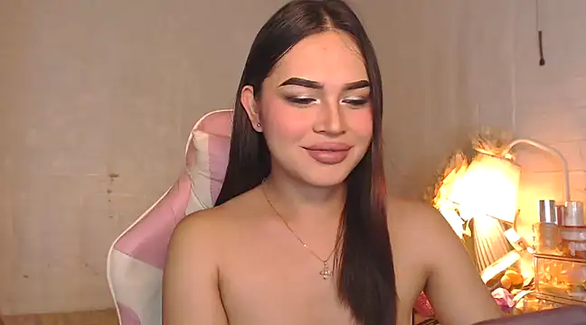 Snapshot of Ashely_Lewis chatting on February 2025 01:10:02 PM Ashely Lewis online show from February 2025 01:10:02 PM