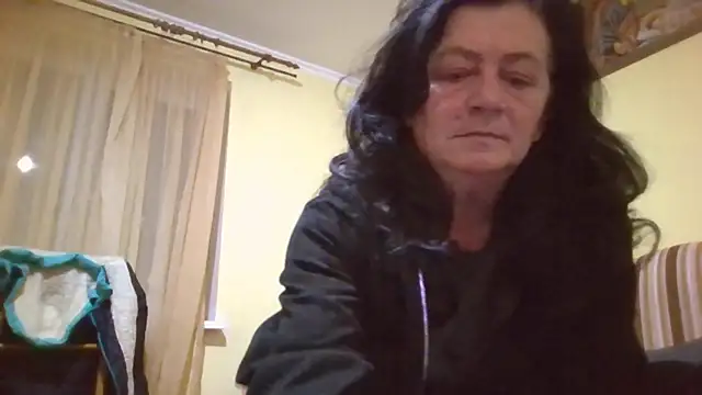 GypsiQueen2 online show from December 2025 08:14:02 PM