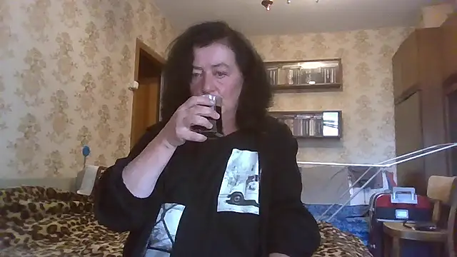 GypsiQueen2 online show from July 2026 04:20:01 PM