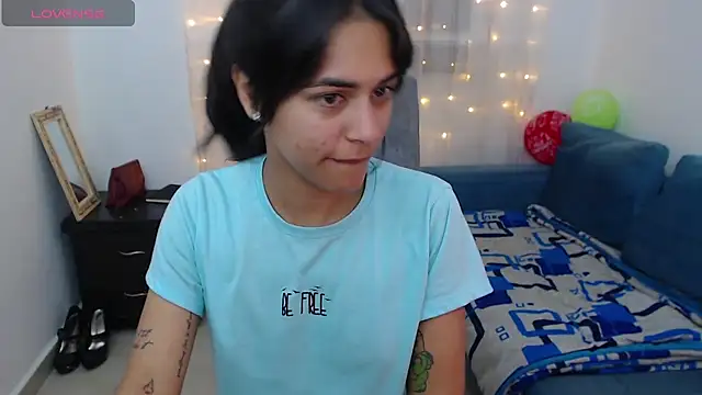 Snapshot of imSophia chatting on April 2026 03:27:02 AM imSophia online show from April 2026 03:27:02 AM