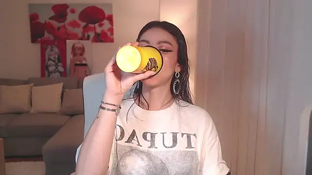 Snapshot of sakura_beauty chatting on December 2024 07:57:01 AM sakura beauty online show from December 2024 07:57:01 AM