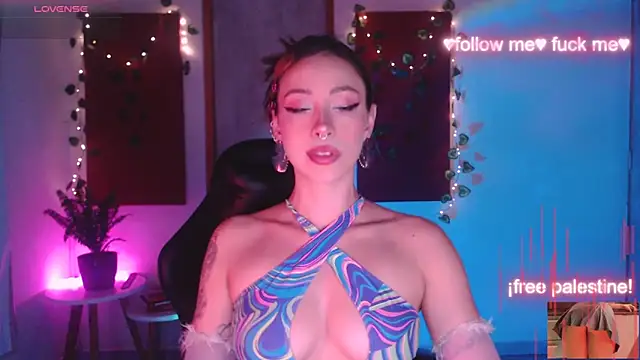 Snapshot of sakura_beauty chatting on October 2025 04:33:01 AM sakura beauty online show from October 2025 04:33:01 AM