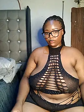 Snapshot of Aaaliyah445 chatting on February 2026 06:23:01 PM Aaaliyah445 online show from February 2026 06:23:01 PM