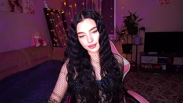   Malika   online show from November 2025 03:25:02 PM