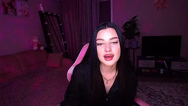 Snapshot of __Malika__ chatting on March 2026 04:35:01 PM Malika online show from March 2026 04:35:01 PM