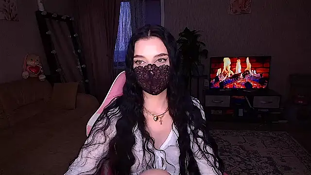 Snapshot of __Malika__ chatting on March 2026 01:00:01 PM Malika online show from March 2026 01:00:01 PM