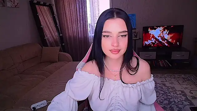 Snapshot of __Malika__ chatting on April 2026 10:38:02 AM Malika online show from April 2026 10:38:02 AM