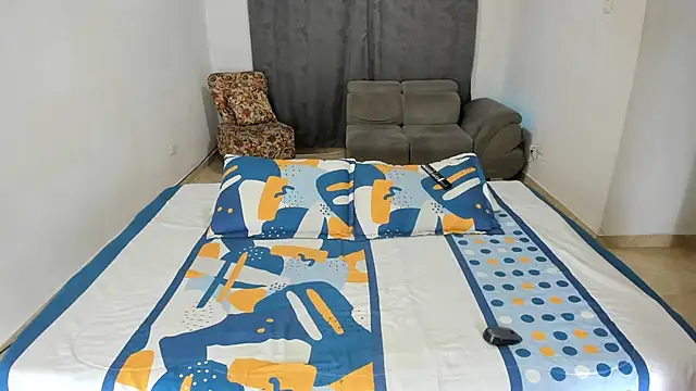 Snapshot of Fairycandyx chatting on February 2025 06:25:02 AM Fairycandyx online show from February 2025 06:25:02 AM