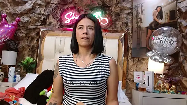 sharoon cheerry online show from December 2024 03:15:01 PM