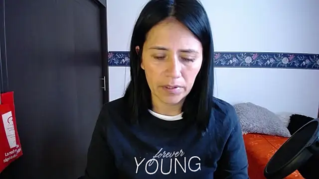 sharoon cheerry online show from October 2025 12:03:01 PM