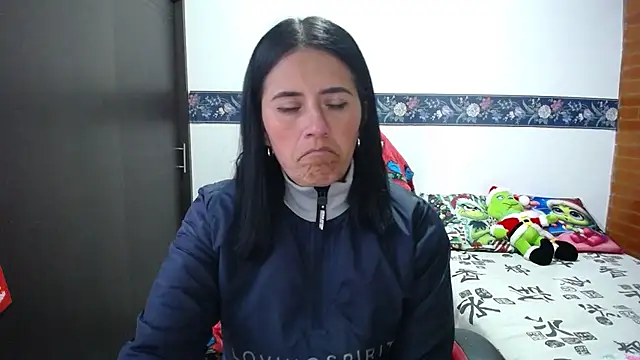 sharoon cheerry online show from November 2025 04:26:02 AM