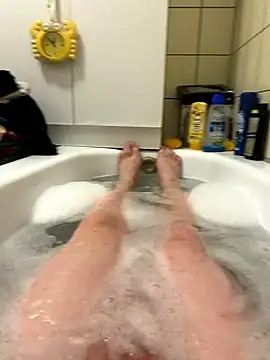 David19932908 online show from December 2024 05:22:02 PM