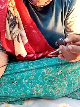 Snapshot of Bengali-boudi chatting on December 2025 05:53:02 PM Bengali-boudi online show from December 2025 05:53:02 PM