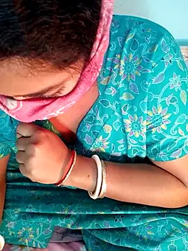 Snapshot of Bengali-boudi chatting on January 2026 06:10:01 PM Bengali-boudi online show from January 2026 06:10:01 PM