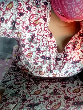 Snapshot of Bengali-boudi chatting on February 2026 06:11:01 PM Bengali-boudi online show from February 2026 06:11:01 PM