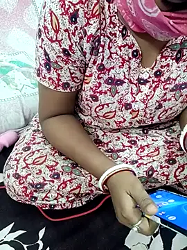 Snapshot of Bengali-boudi chatting on April 2026 04:51:01 PM Bengali-boudi online show from April 2026 04:51:01 PM