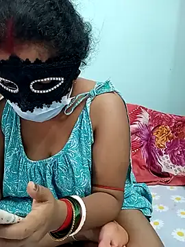 Snapshot of Bengali-boudi chatting on August 2026 06:33:02 PM Bengali-boudi online show from August 2026 06:33:02 PM