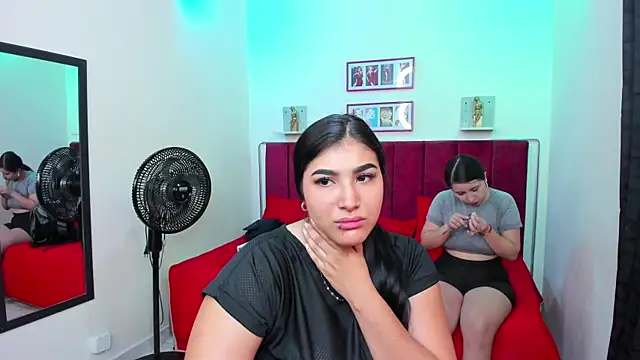 Snapshot of Afrodita-hott chatting on February 2025 12:02:02 PM Afrodita-hott online show from February 2025 12:02:02 PM