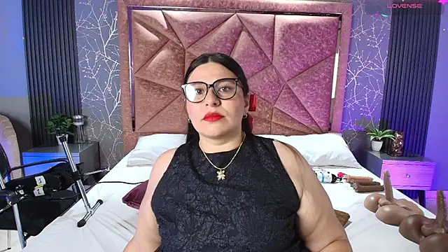 Amanda-Cruz online show from December 2025 09:20:02 PM